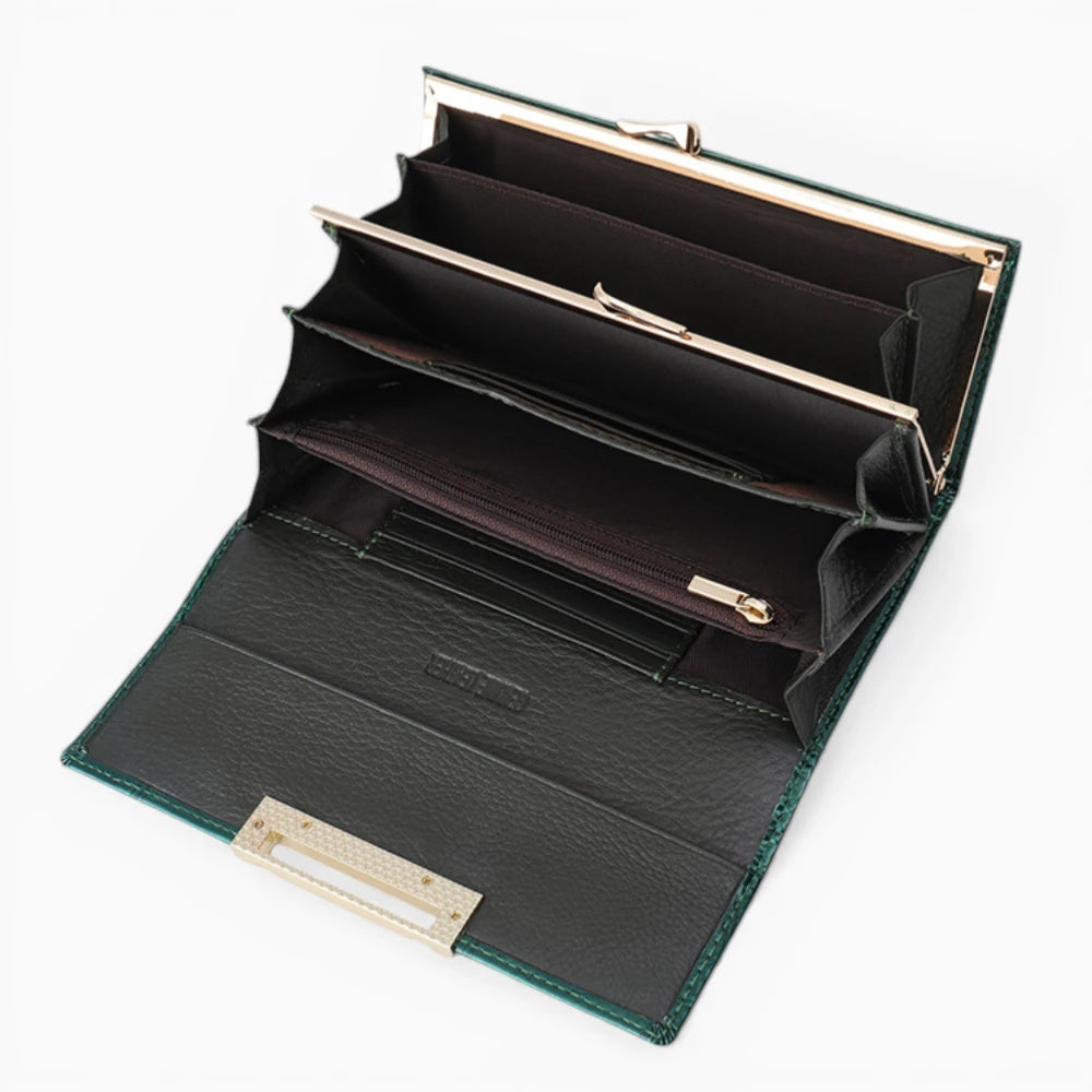 Portefeuille femme en cuir vert ouvert avec compartiments et rangement cartes