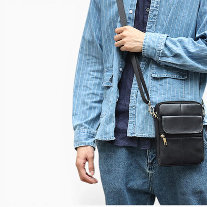 Sacoche bandoulière en cuir pour homme, modèle Classe, avec rabat et poche zippée, couleur marron, design élégant.