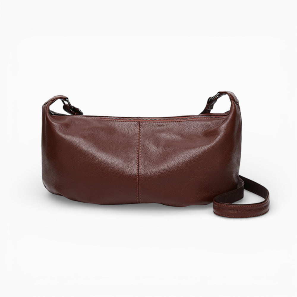 Grand sac banane en cuir marron pour femme, modèle Rubis de Élégance Cuir, marron vue de face 