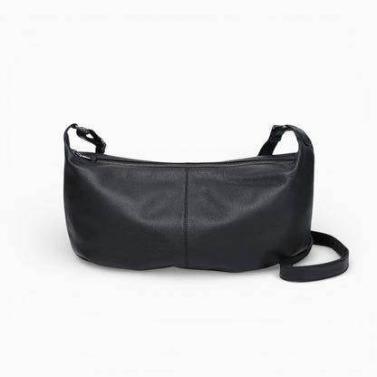 Grand sac banane en cuir noir pour femme, modèle Rubis de la marque Élégance Cuir, noir vue de face