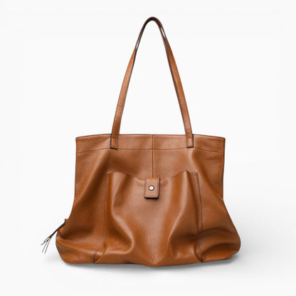 Grand sac cabas en cuir pour femme, modèle La Bibliothèque par Élégance Cuir, vue de face caramel