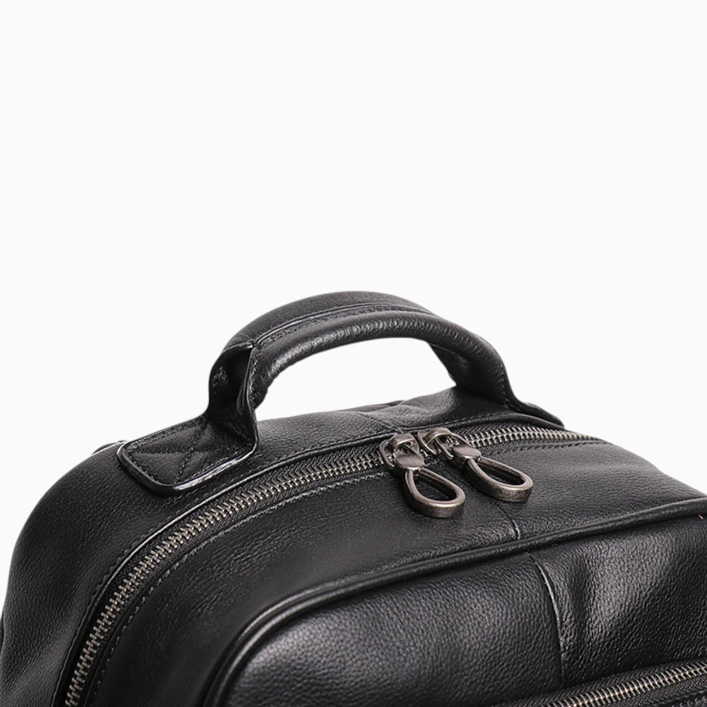 Le sac à dos en cuir moderne pour homme Le Boss par Élégance Cuir, fermeture zippée
