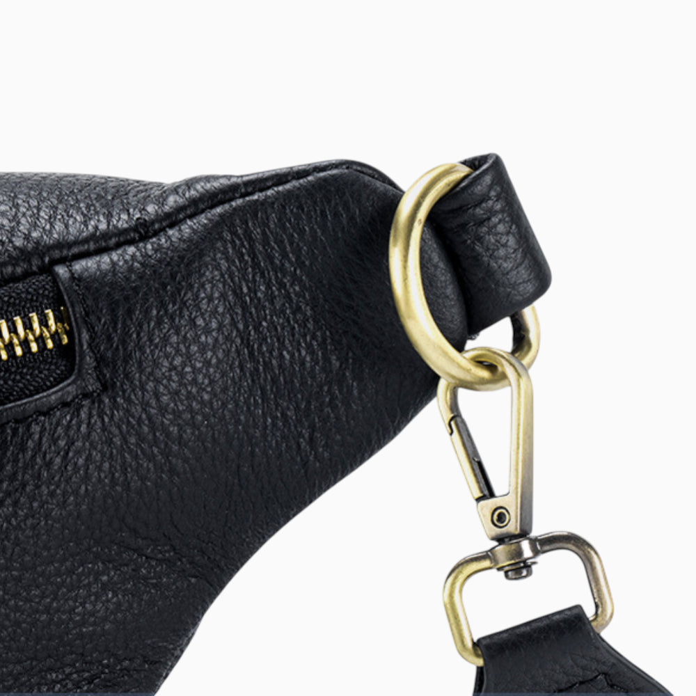 Sac banane en cuir pour femme, modèle Perle, zoom sur boucle
