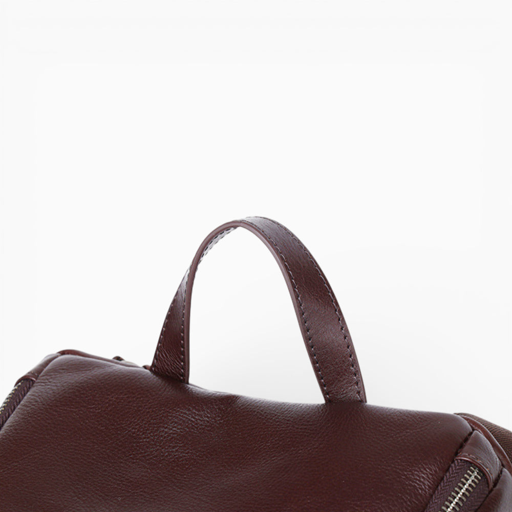 Sac banane structuré en cuir pour femme, modèle Diamant de Élégance Cuir, vue de haut