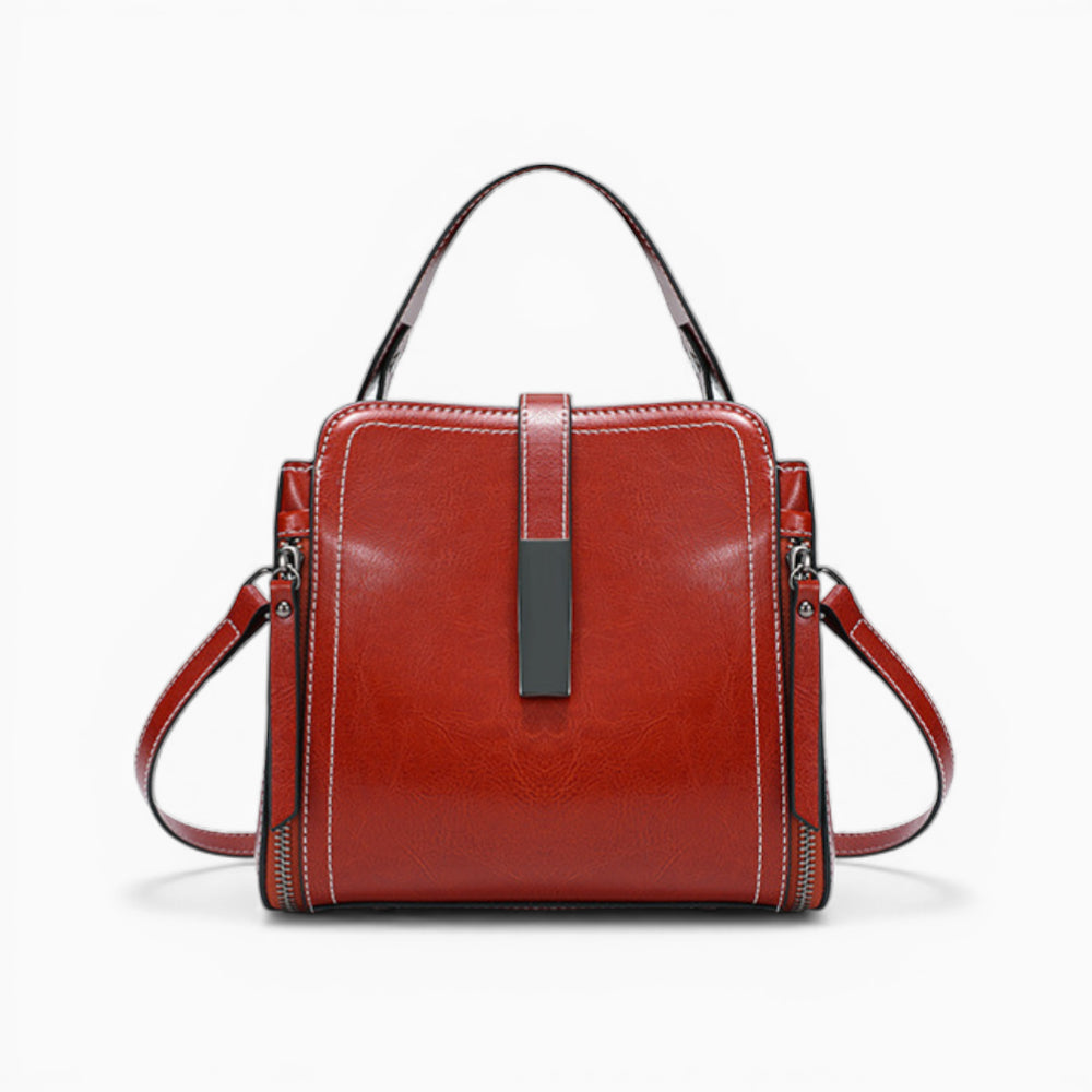 Sac bandoulière en cuir pour femme modèle Elise de la marque Élégance Cuir, avec une finition élégante et une couleur rouge.