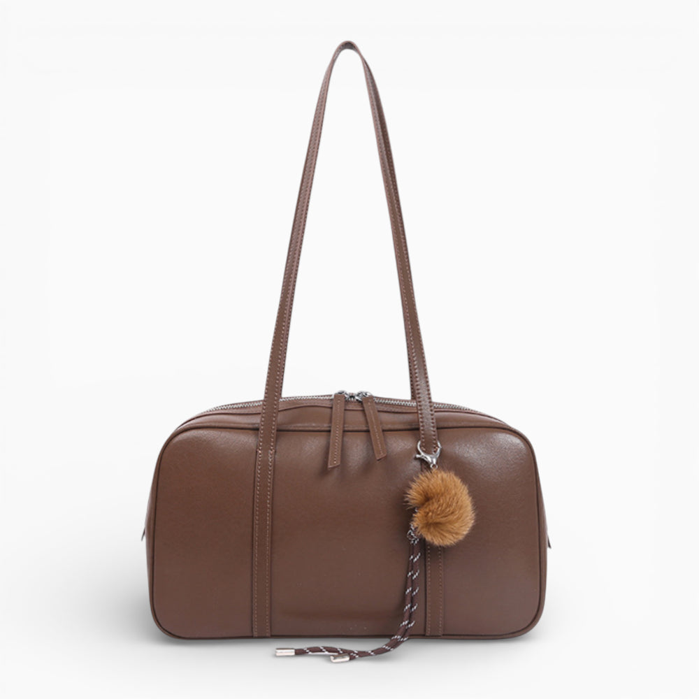 Sac bandoulière marron en cuir rectangulaire pour femme modèle Zoé de la marque Élégance Cuir, vue de face.