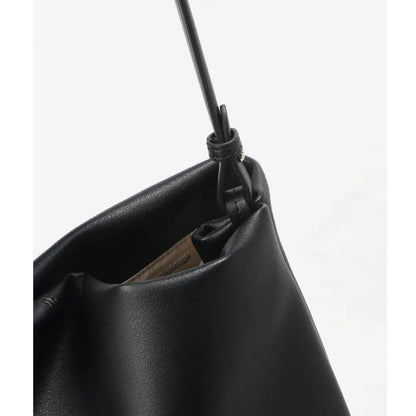 Sac_cabas_cuir_OXFORD_-_details_bandouliere