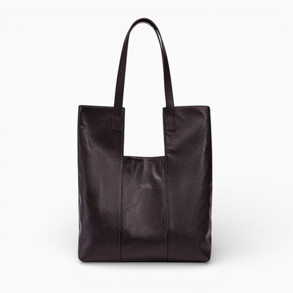 Sac cabas en cuir minimaliste pour femme, modèle Cannes de la marque Élégance Cuir, en couleur neutre.