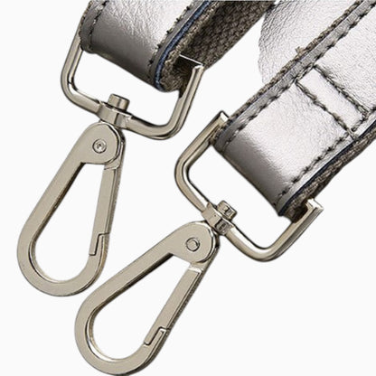 Sac cabas en cuir pour femme Élégance Cuir, modèle Paris, avec compartiment zippé, en cuir texturé noir.