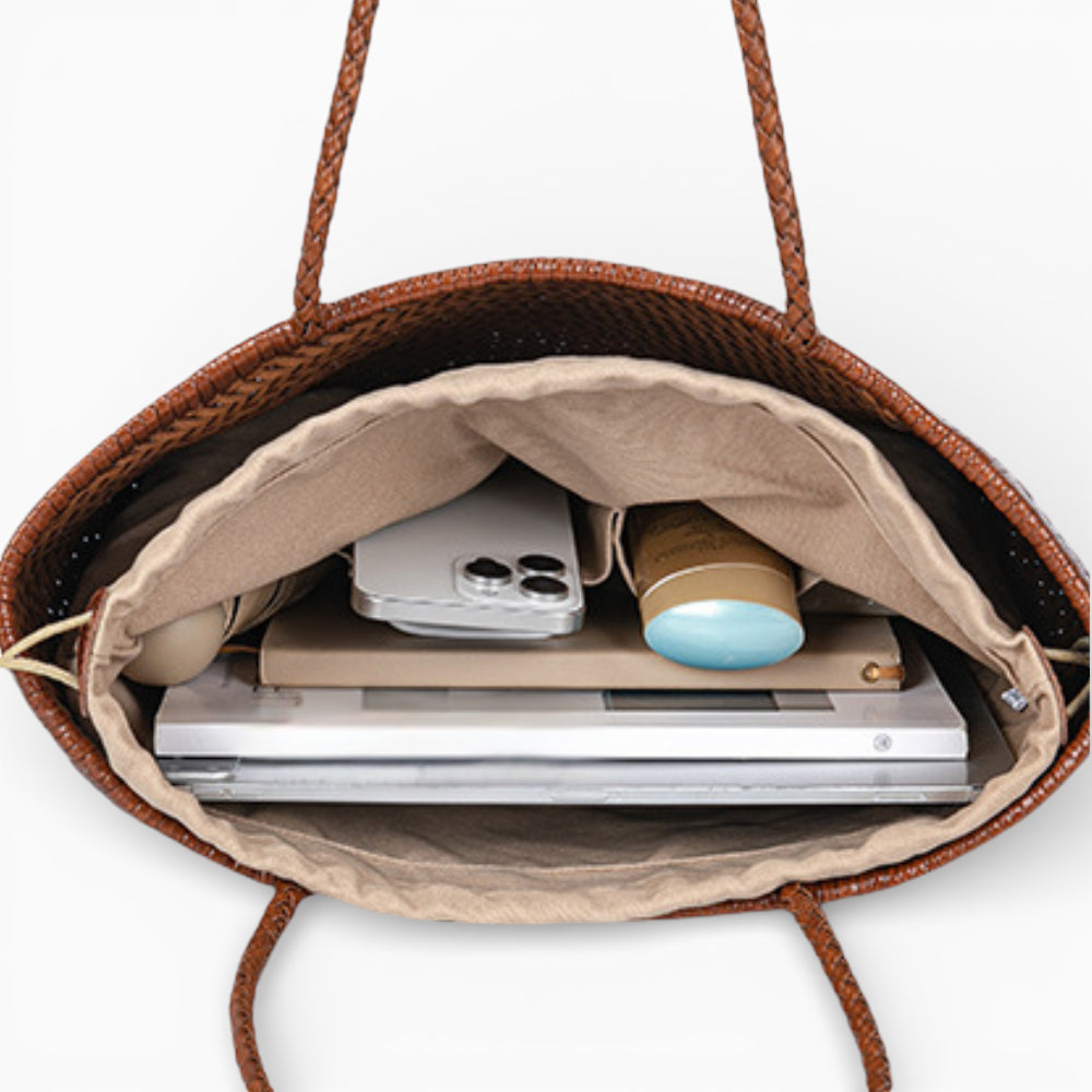 Sac cabas structuré en cuir pour femme, modèle Nice de Élégance Cuir, doté d'un design élégant et de poignées robustes.
