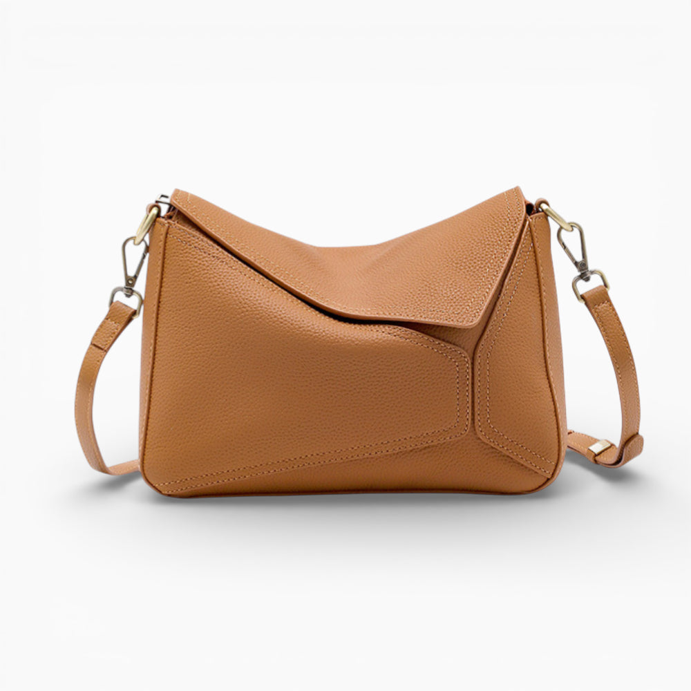 Sac bandoulière en cuir caramel pour femme modèle Juliette d'Élégance Cuir, vu de face avec détails élégants.