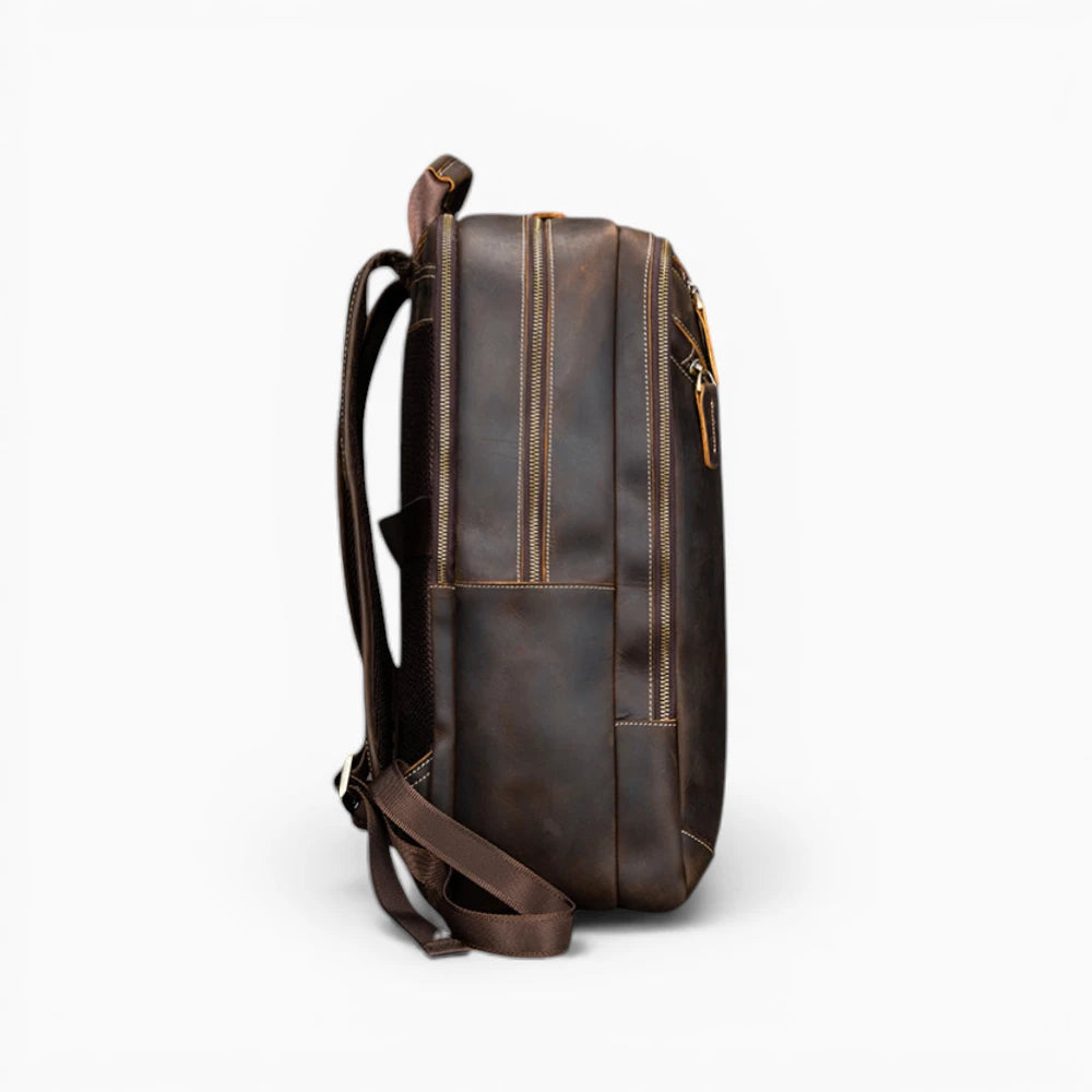 Sac à dos business structuré en cuir pour homme, modèle L’Empreinte d’Élégance Cuir, vue de profil