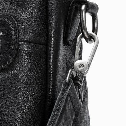 Sac à dos en cuir pour femme Élégance Cuir, modèle Aurore, vue détails boucle