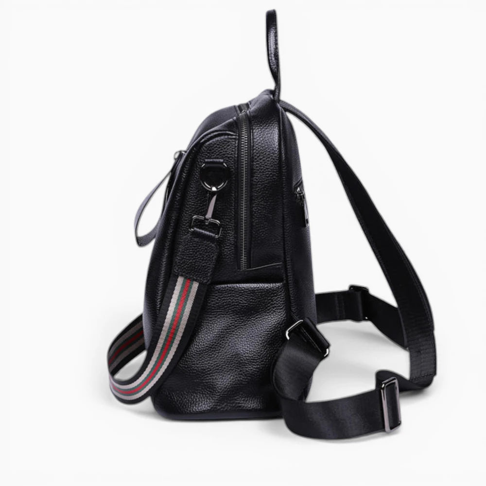Sac à dos en cuir pour femme Élégance Cuir, modèle Sélène avec double zip et fermeture verticale, noir vue de profil
