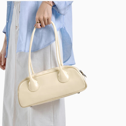 Sac à main en cuir pour femme, modèle L’Impériale, vue mannequin 2