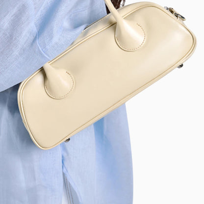 Sac à main en cuir structuré pour femme, modèle L’Impériale d'Élégance Cuir, vue mannequin 3