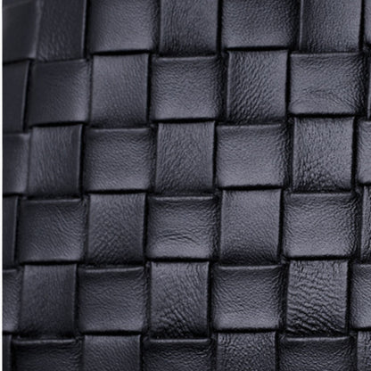 Sac à main en cuir tressé pour femme, modèle Parisienne de la marque Élégance Cuir, noir vue zoomé cuir