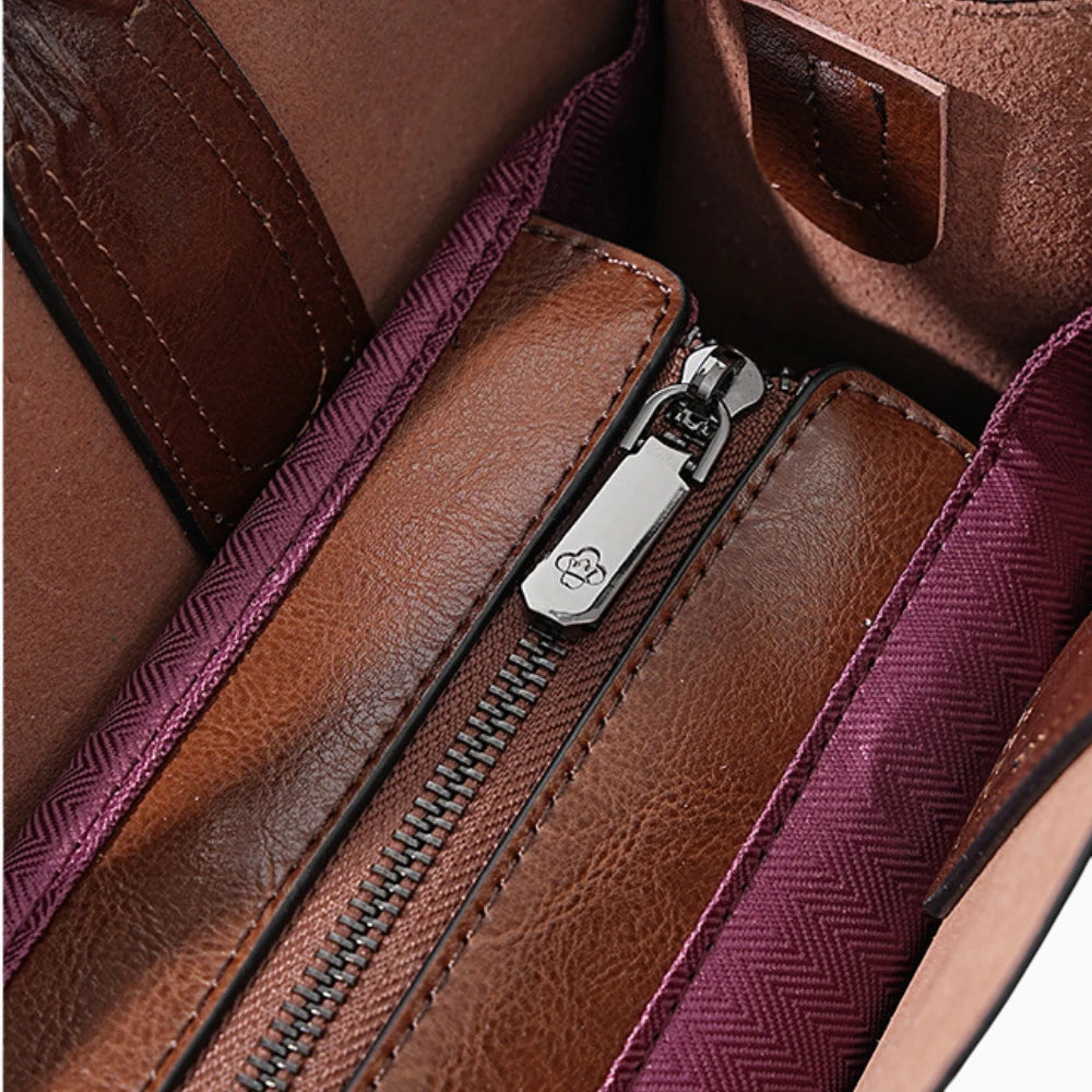 Élégance Cuir sac ordinateur femme en cuir minimal structuré, modèle Campus Élégant, zoom fermeture