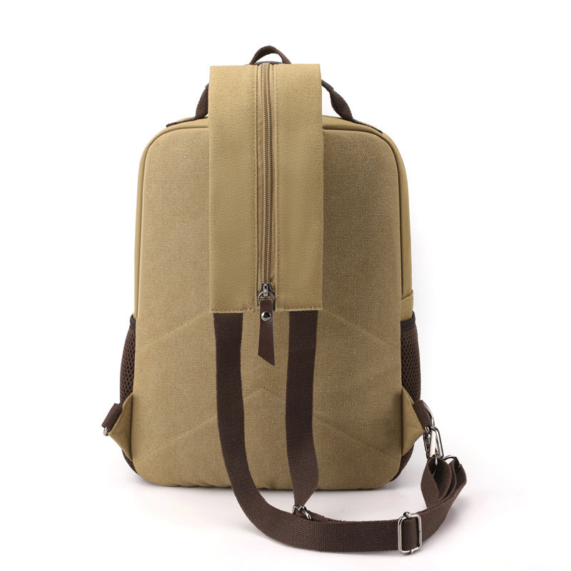 Bretelles du sac Aventure réunies par fermeture zippée