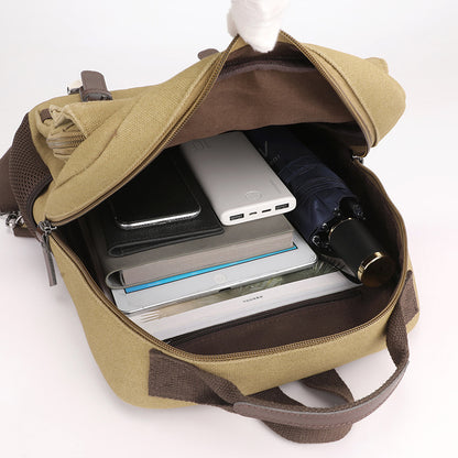 Compartiment principal du sac Aventure avec les essentiels du quotidien