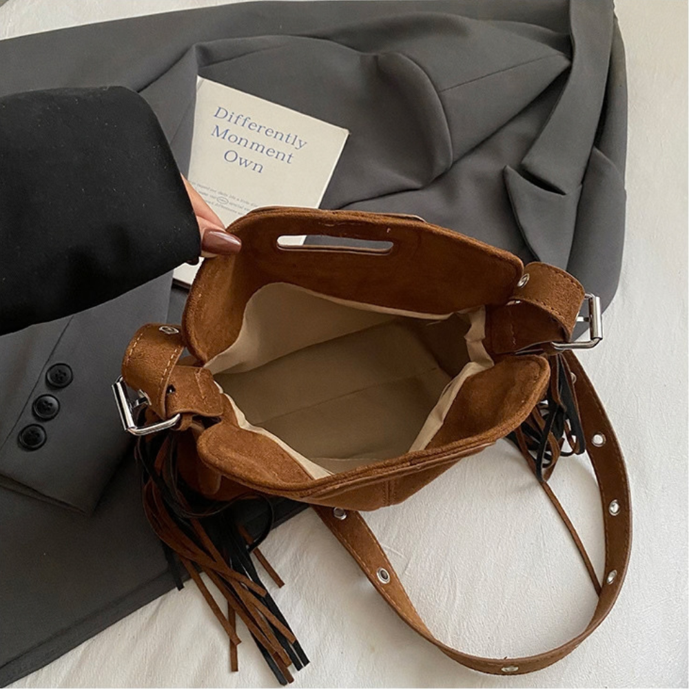 Intérieur du sac Solène camel et ouverture sur le dessus